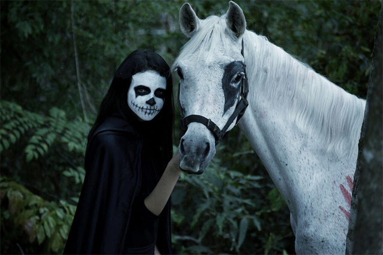 esp hipismo halloween Letícia Ciampi com Fastlane Foto Yara Mund