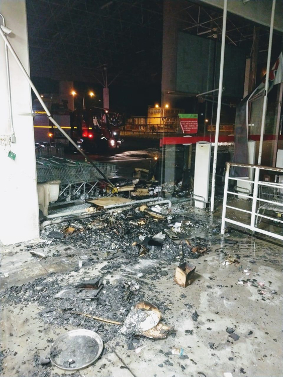 incêndio Mart Minas bombeiros