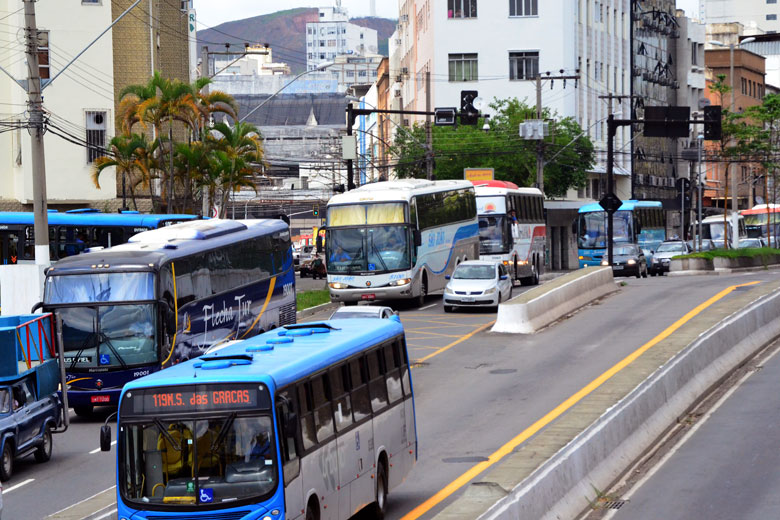 manifestação ônibus olavo prazeres