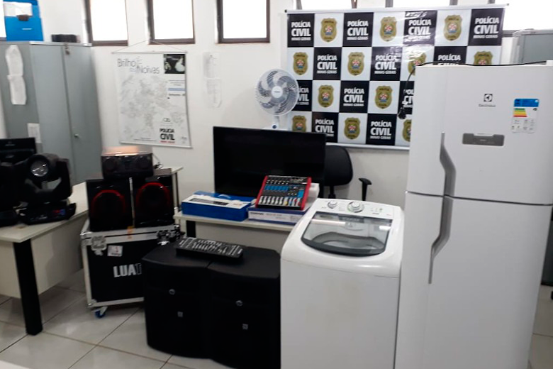 Polícia Civil desmantela quadrilha de estelionatários 1 operação barbacena