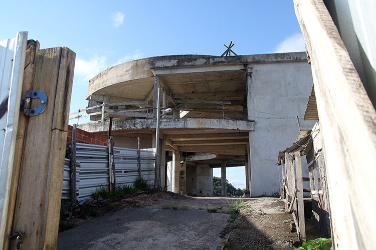 Estação-reenvio-teleférico-by-Fernando-Priamo