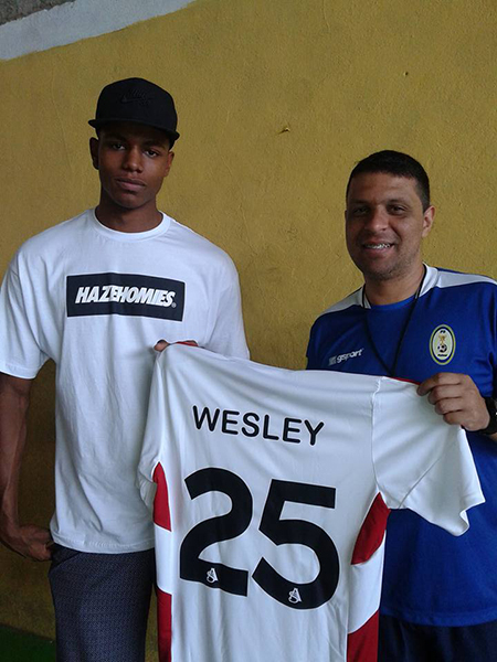 Dispensado pelo Atlético, Wesley Moraes encaminha acerto com