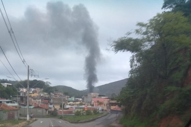 incêndio bombeiros capa