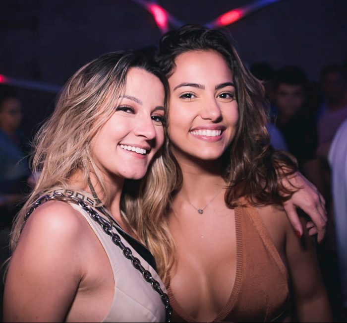 Raquel Costa Vieira e Linda Maria Avelar Medeiros iluminaram a noite da Danke 1 Raquel Costa Vieira e Linda Maria Avelar Medeiros iluminaram a noite da Danke Foto: Gutah
