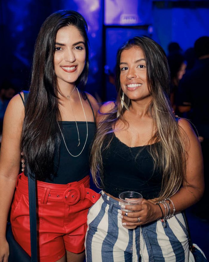 Carolina Fonseca e Priscila Mussel, circulando na noite da Danke 1 Carolina Fonseca e Priscila Mussel, circulando na noite da Danke
