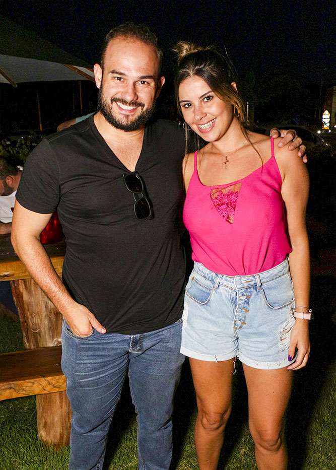 Victor Souza Gomes e Ana Paula Fermo, no Beer Garden