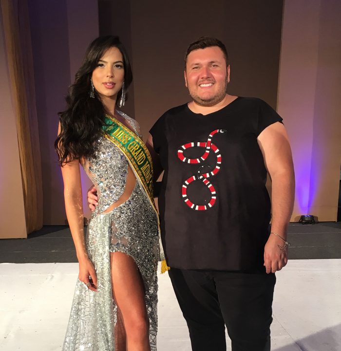 Luísa Rocha e Diley Almeida na final do concurso Miss Grand Brasil, em Bento Gonçalves (RS)