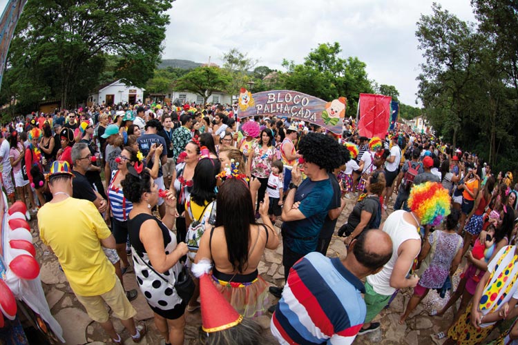 Tiradentes Bloco Palhaçada