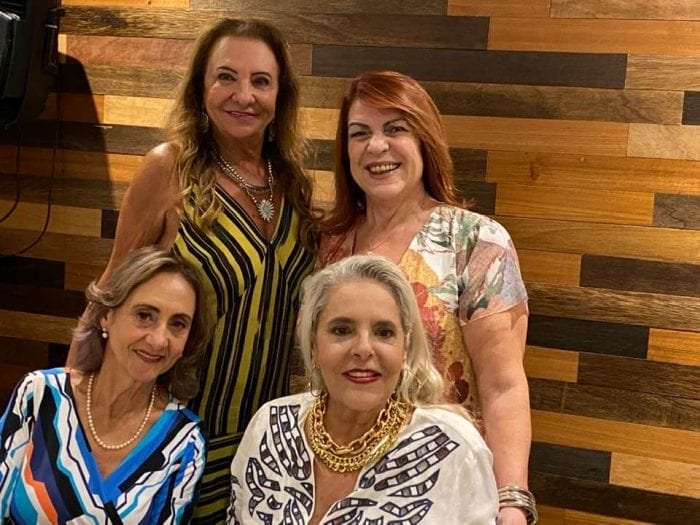 Florinha do Carmo, Wanda Magnolo, Heliana Aglio e Letícia Fortini Scapim comemorando o Dia Internacional da Mulher na Chimarron