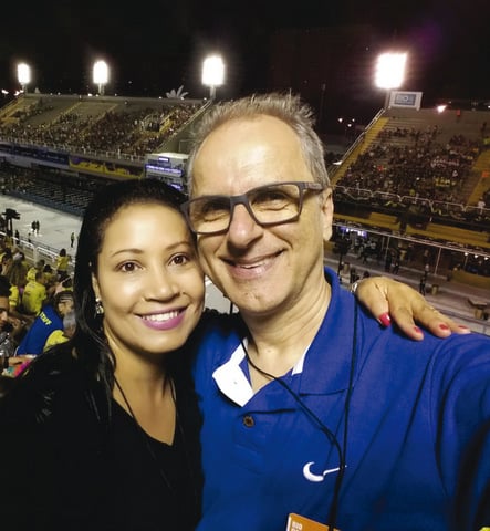 Célio e Mônica Passos Chagas em tarde social 2 Daniele e Ciro Tabet, que comemora hoje 60 anos e dá o ponta pé inicial para brindar os 50 anos de música e 40 de maestro em 2021