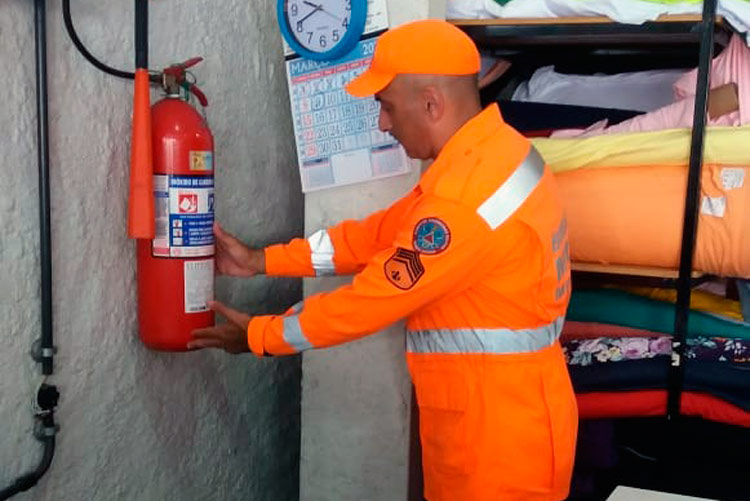 Bombeiros promovem operação Alerta Vermelho 1 bombeiros alerta vermelha by corpo de bombeiros