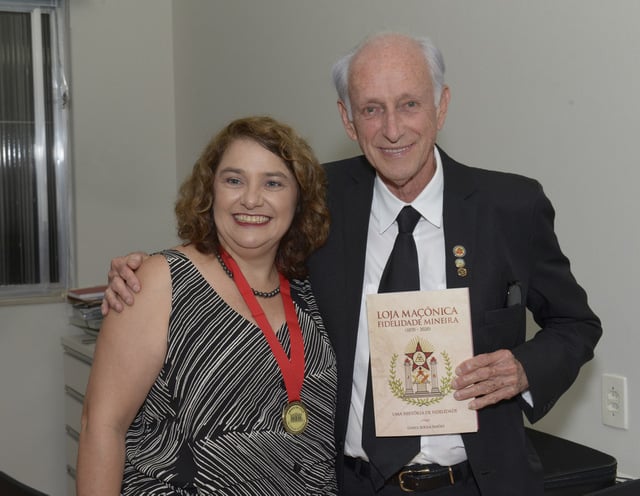 (228) Livro 150 Anos