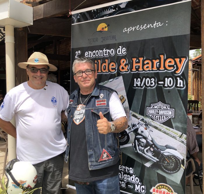 Ricardo Kamil e Edinho Coimbra, antes da quarentena, no emblemático encontro de Santa Matilde e Harley Davidson