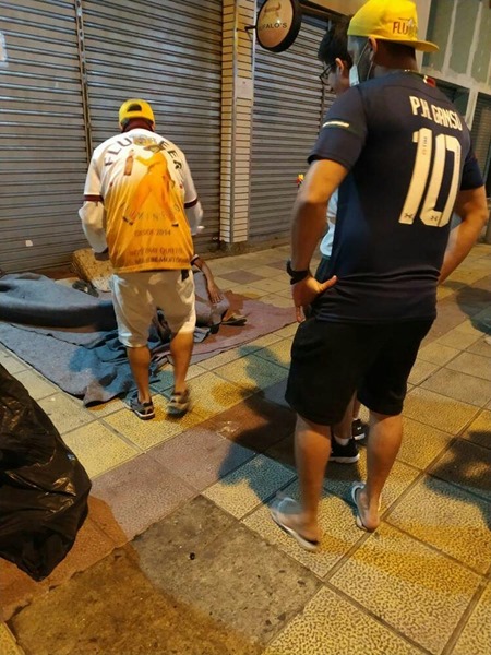 Organizada do Flu distribui refeições para moradores em situação de rua 1 esporte flubeer