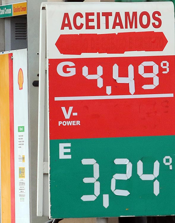 posto de gasolina by fernando