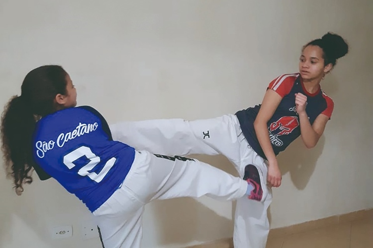 Danielly Vitória taekwondo