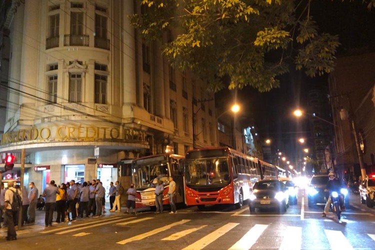 paralisação ônibus 1