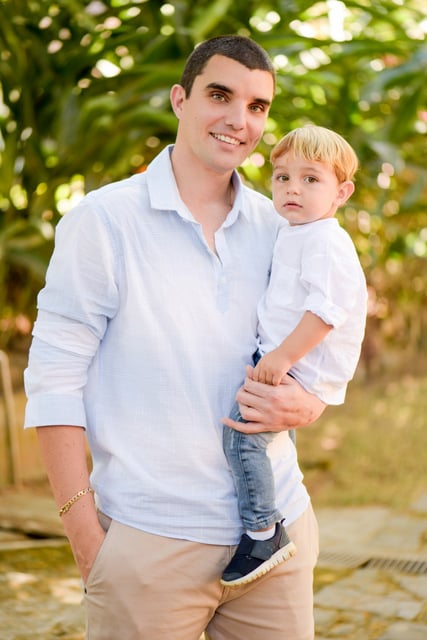 Thales Brega Gonçalves com o filho Theo-001
