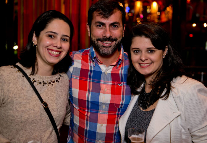Danielle Barra, o aniversariante Arthur Batitucci e Sabrina Medeiros 1 Danielle Barra, o aniversariante Arthur Batitucci e Sabrina Medeiros Foto: Wanderson Monteiro