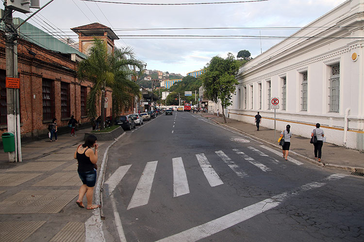 Travessa Doutor Prisco é interditada para manutenção 1 rua priamo