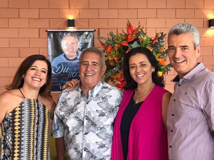 Na comemoração, em família, de seus 80 anos, Eduardo Villela de Andrade com os filhos Eliana, Leila e Fernando 1 Na comemoração, em família, de seus 80 anos, Eduardo Villela de Andrade com os filhos Eliana, Leila e Fernando
