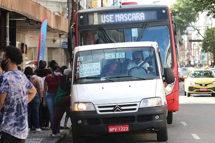 onibus gil van by fernando capa 2