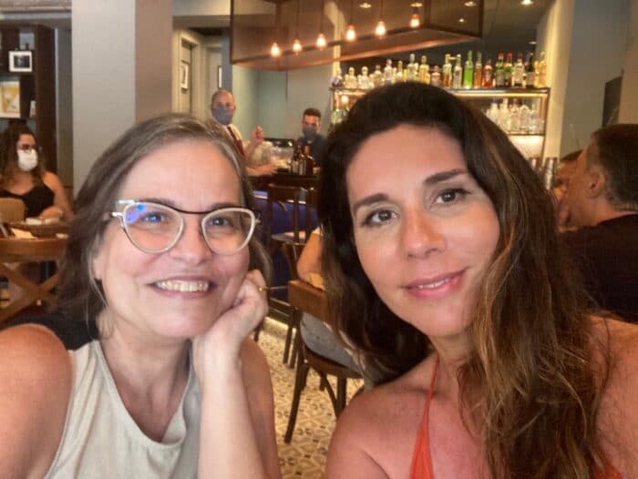 Rosane Resende e Silvana Vianello, reencontro de amigas médicas no Rio 