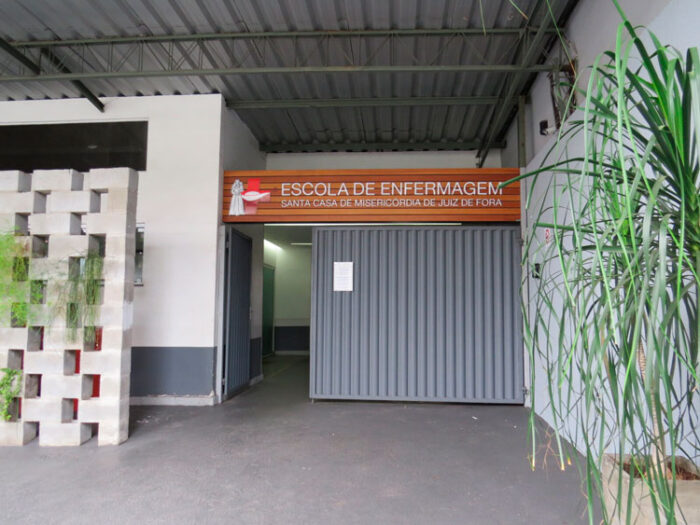 Escola de Enfermagem da Santa Casa JF abre inscrições para aulas on-line com início em fevereiro