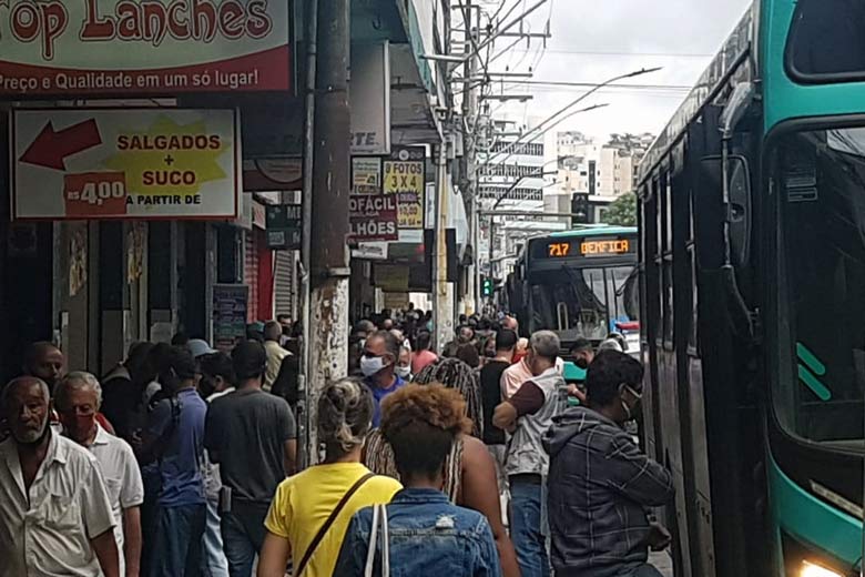 2ponto de ônibus by leo costa