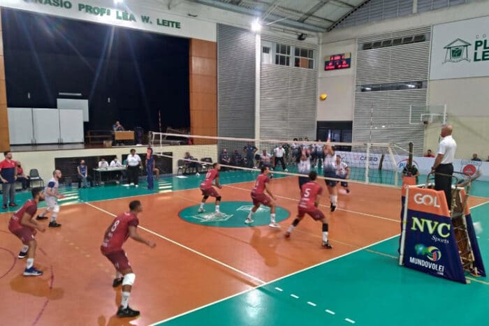Sem preparação com bola, JF Vôlei inicia playoffs da Superliga B contra o Niterói 1 JF Volei