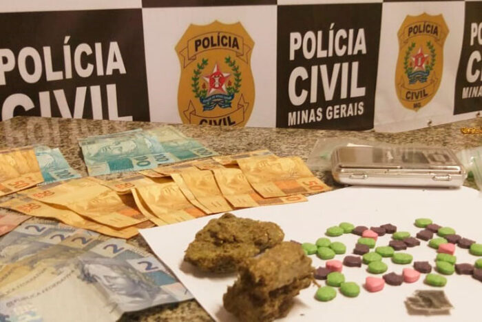 Polícia Civil realiza ação de combate ao tráfico e prende dois suspeitos 1 apreensao de drogas pf