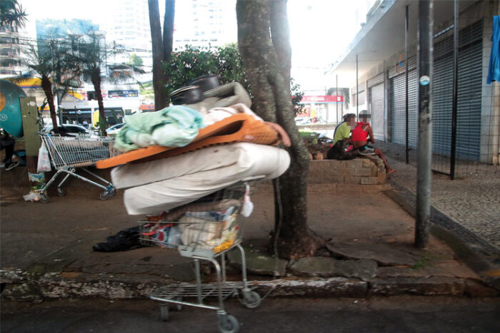 pessoas rua fernando priamo 1