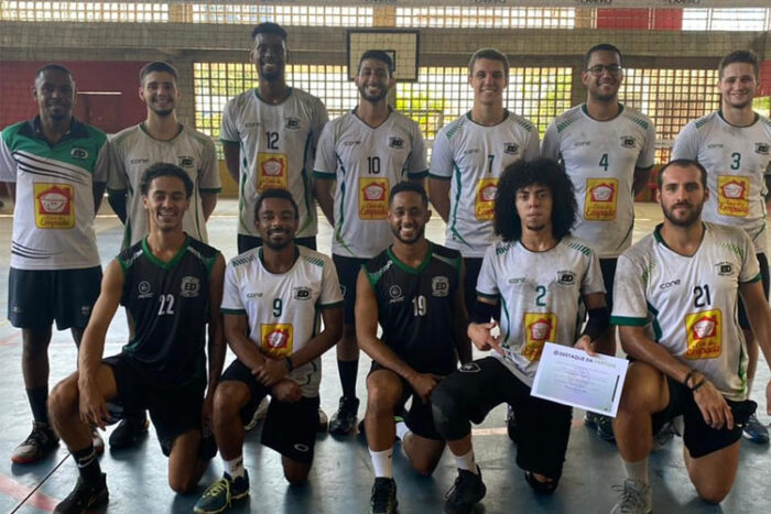 “Tudo por amor ao esporte”: juiz-forano participa de liga de vôlei no Rio 1 esporte volei