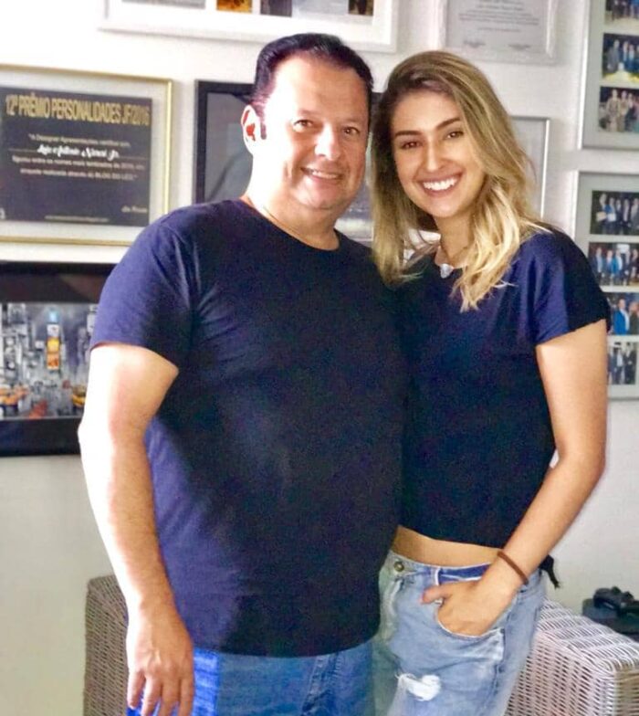 Luiz Antônio Naresi e sobrinha Isabela Stumpf, ex-Miss Juiz de Fora, antes da pandemia   