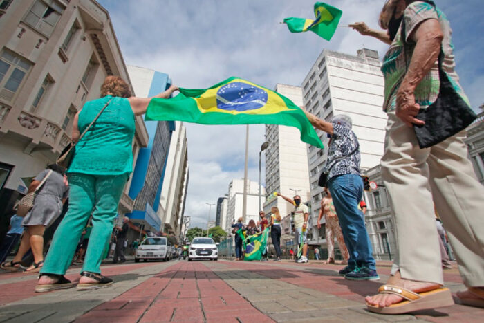 Grupo faz carreata de apoio ao presidente Bolsonaro 3 carreata