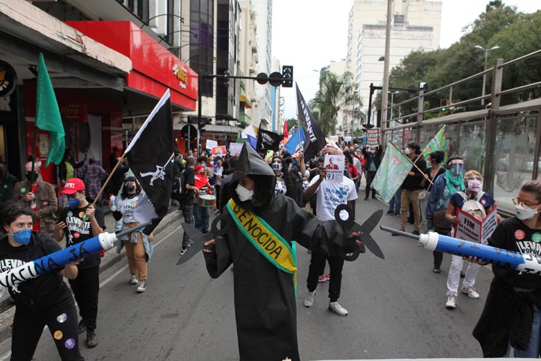 Movimentos sociais realizaram manifestação neste sábado em Juiz de Fora e outras cidades do brasil contra o Governo Bolsonaro
