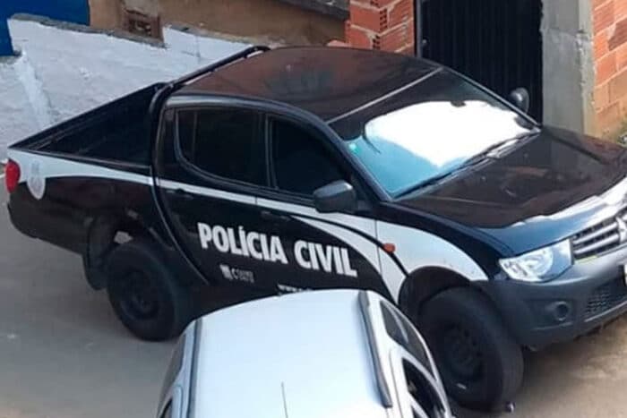 Polícia Civil prende dois suspeitos de tráfico e apreende drogas no Linhares 1 policia