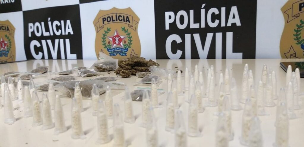 Adolescentes são apreendidos por tráfico de drogas na região Sudeste 1 pc apreende maconha e cocaina by policia civil de minas gerais
