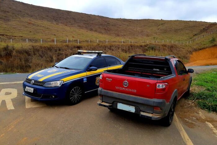 Veículo clonado é apreendido pela PRF no km 81 da BR-267 1 prf apreende veiculo clonado
