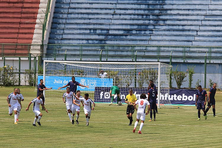 De virada, Brasil sofre a primeira derrota na história das