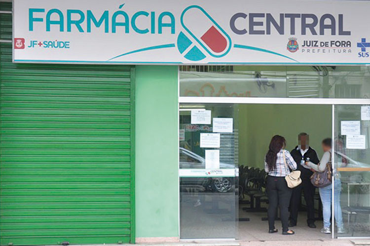 farmacia central by fernando priamo