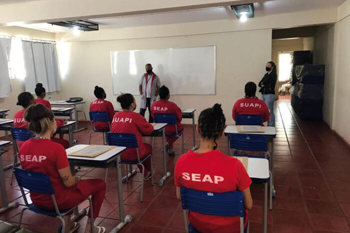 Curso de panificação qualifica 45 mulheres na Penitenciária Edson Cavalieri em Juiz de Fora 1 panificadora by jessica pereira