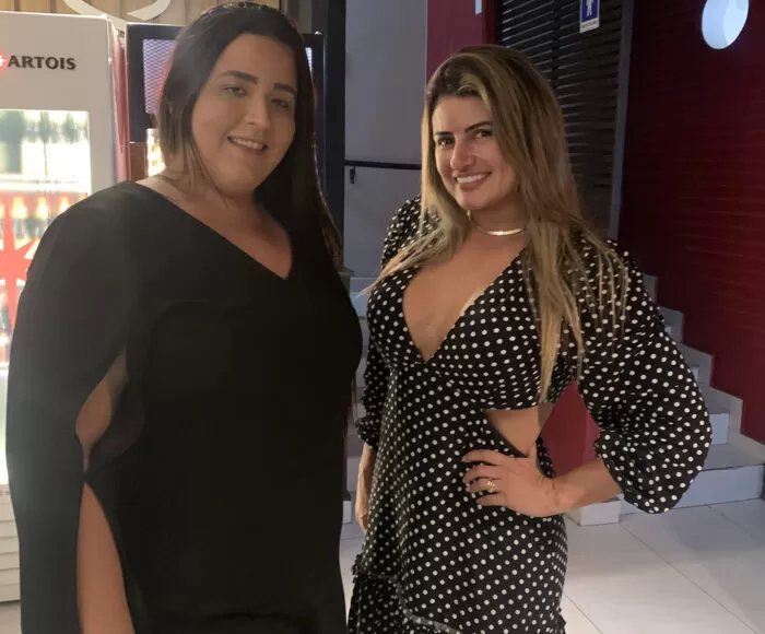 Jéssica Nazareth e Laura Finamore clicadas na noite da El Toro Steakhouse 