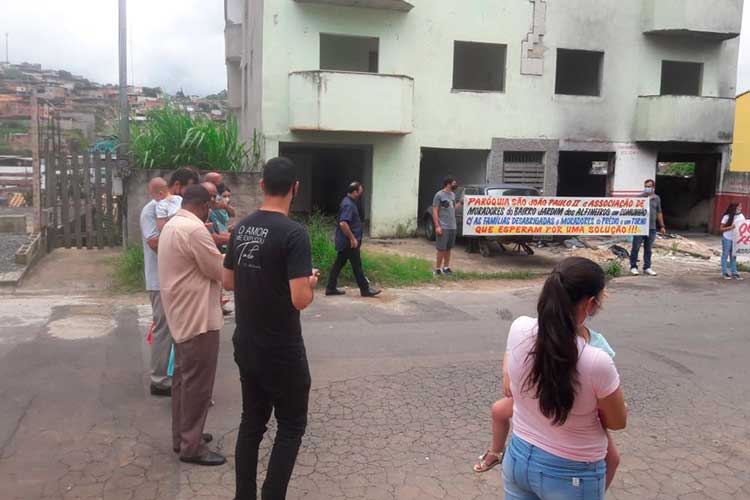 jardim dos alfineiros predio by associacao dos Moradores divulgacao