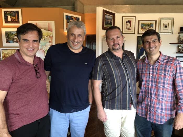 Glower Braga, Glauco Araújo, Lincoln Fagundes Netto Santos e Homero Gonçalves Neto em tarde informal