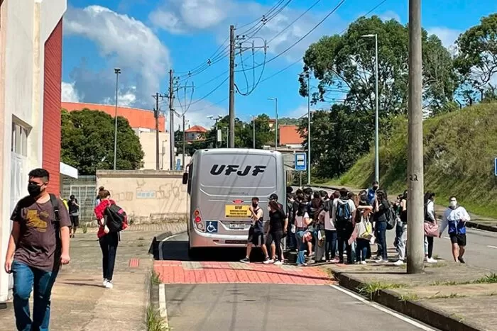 UFJF 11 Volta aulas Betta Mazocoli