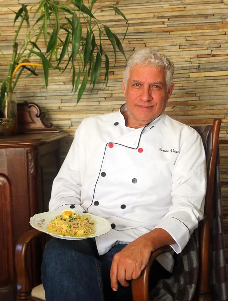 Célio Vidal ensina receita de bacalhau à 'nunca chega'