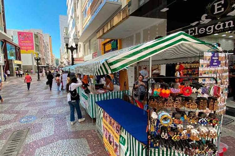 Feira 6 na Rua Halfeld fernando priamo