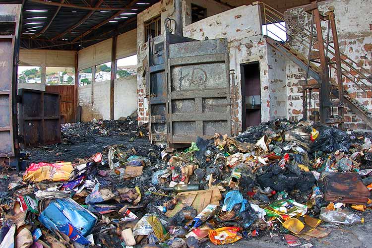 Sede da Associação de Catadores de JF não possuía Auto de Vistoria 1 Galpao Ascajuf incendio fernando priamo 15