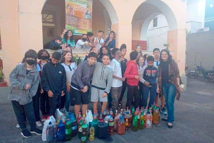 JF descarta 110 mil litros de óleo de cozinha por mês 1 Oleo Gincana na escola Duque divulgacao